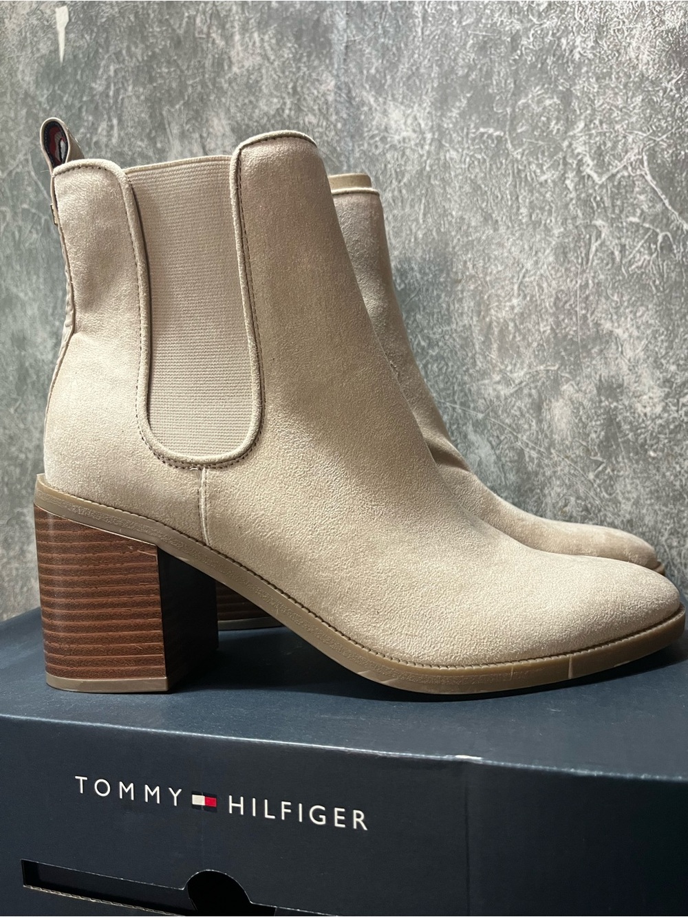 Tommy Hilfiger Women's Taupe Suede Stacked Heel Chelsea Boots